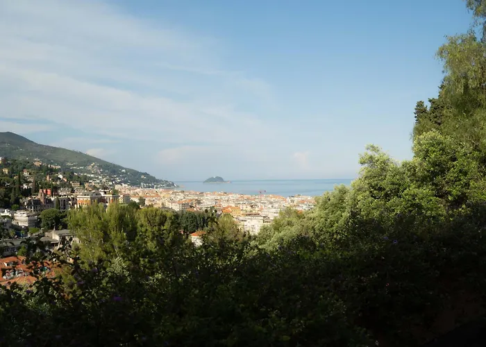 Вілла Casa Armonia Алассіо